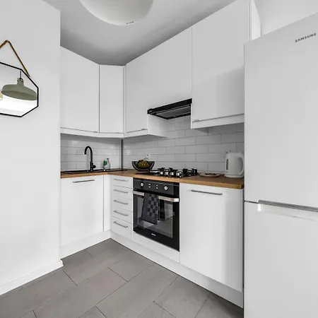 Appartement Powisle - 8th Floor With Balcony - By Rentujemy Warschau