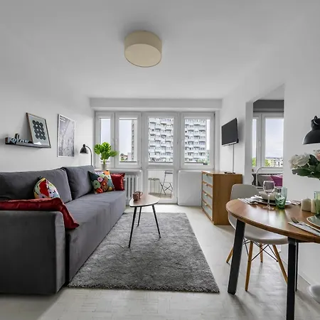 Apartment Powisle - 8th Floor With Balcony - By Rentujemy Warsaw